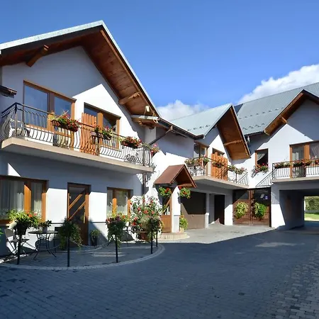 Do Wynajecia U Lusi Séjour chez l'habitant Krościenko